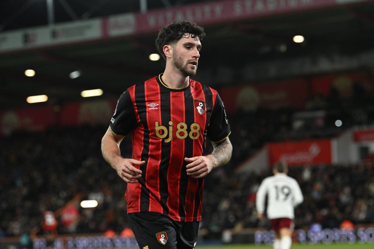 无关键词-记者:未来几日尤文将与塞内西进行新接触,希望在六月前敲定球员