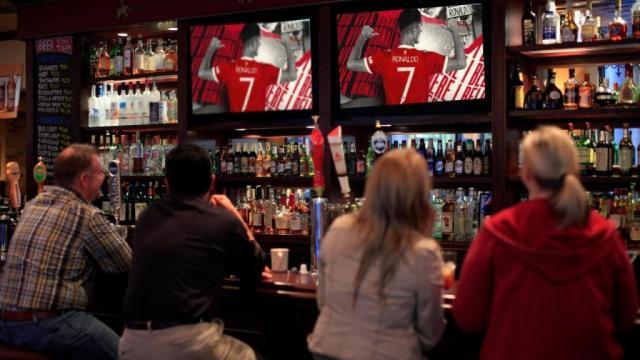 全世界都在看C罗首秀直播 只有英国看不到！为啥？